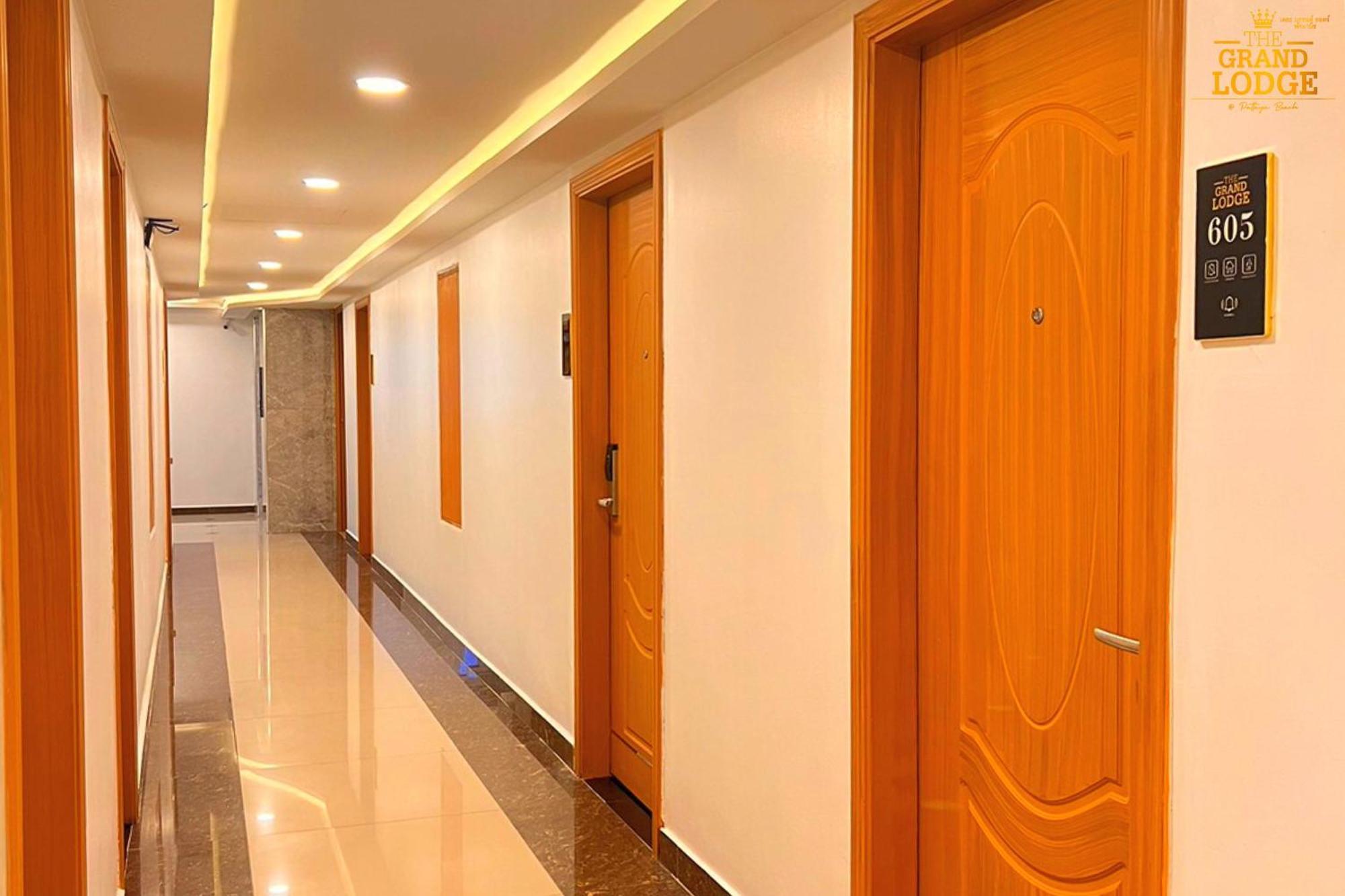 The Grand Lodge Pattaya Zewnętrze zdjęcie