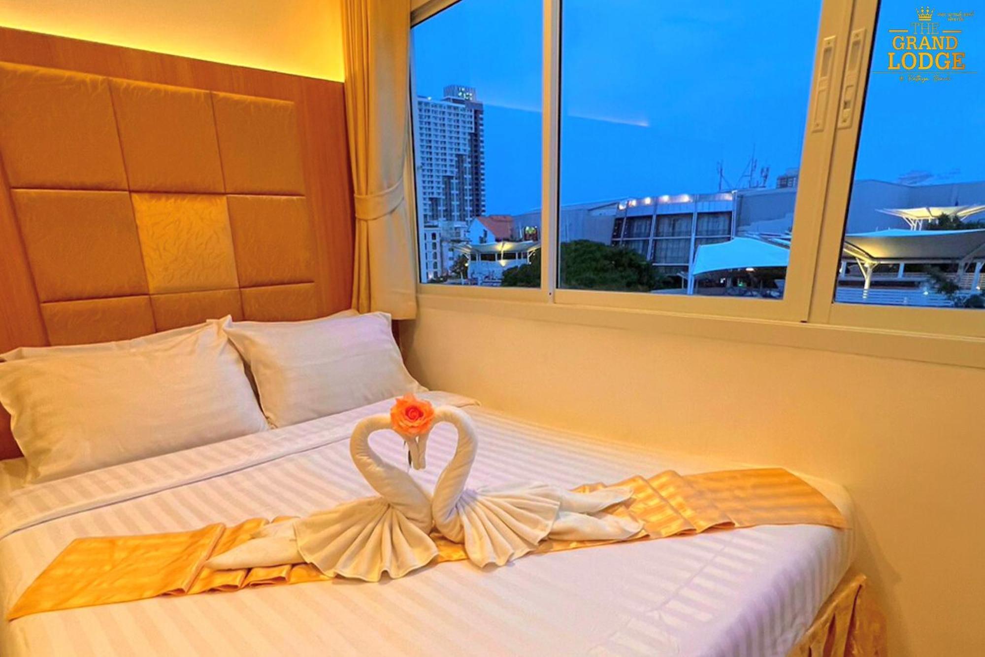The Grand Lodge Pattaya Zewnętrze zdjęcie